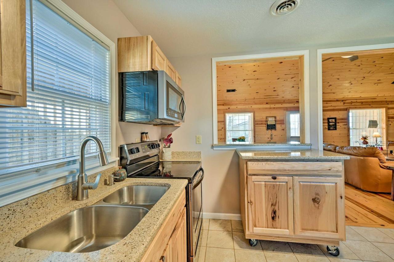 Breathtaking Elkin Getaway With Vineyard Views! Villa Exterior photo