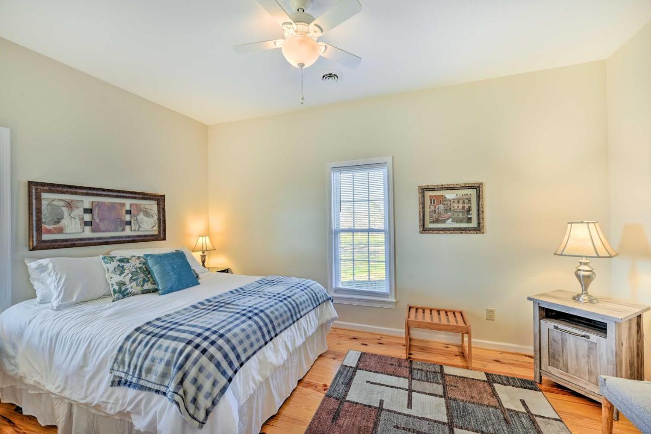 Breathtaking Elkin Getaway With Vineyard Views! Villa Exterior photo
