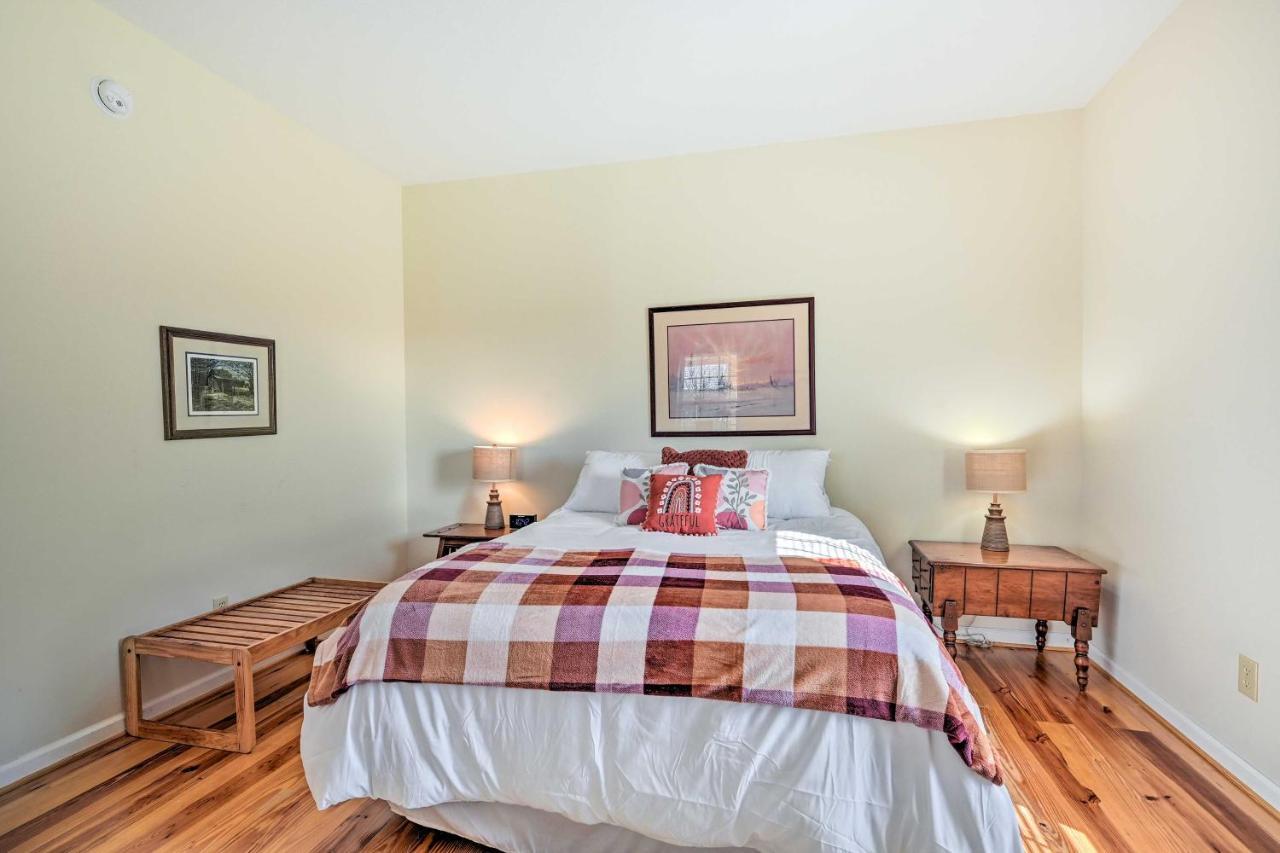 Breathtaking Elkin Getaway With Vineyard Views! Villa Exterior photo