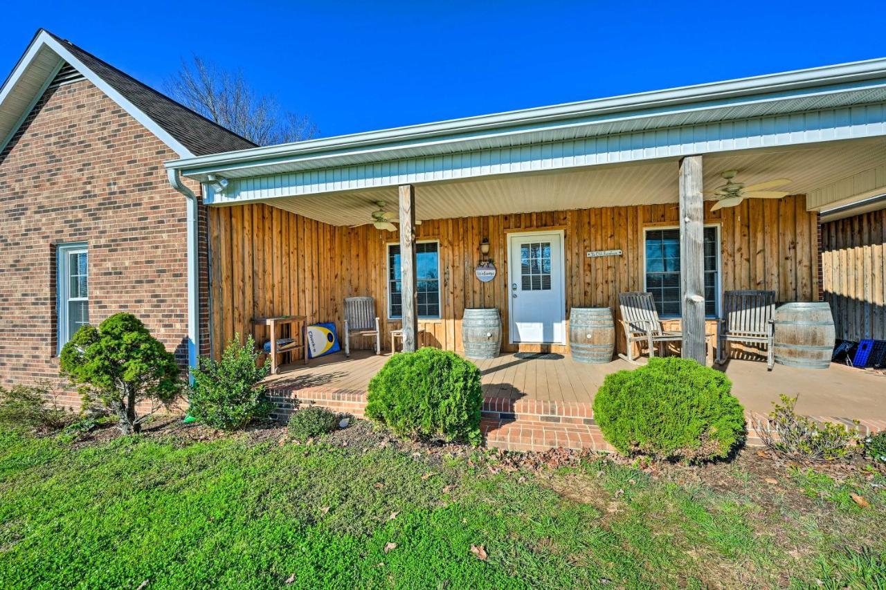 Breathtaking Elkin Getaway With Vineyard Views! Villa Exterior photo