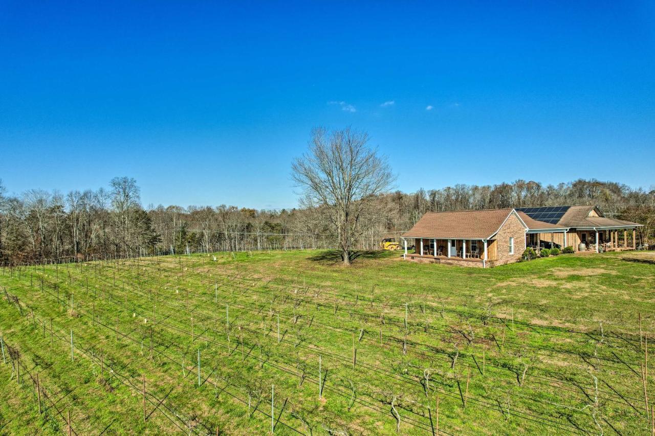 Breathtaking Elkin Getaway With Vineyard Views! Villa Exterior photo